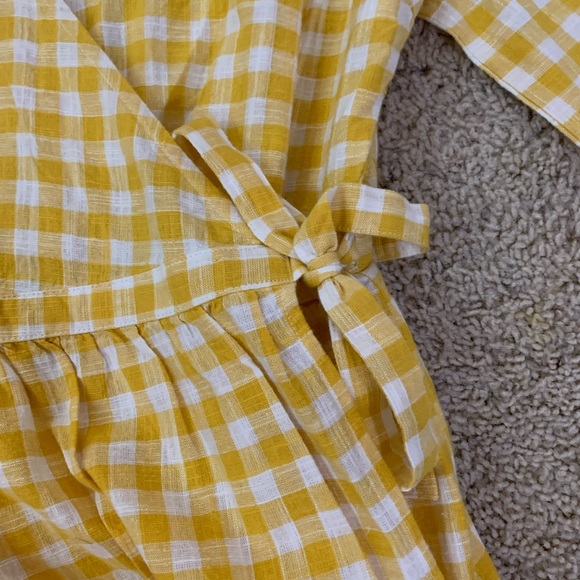 [Old Navy] Gingham Wrap Dress - Picture 4 of 8